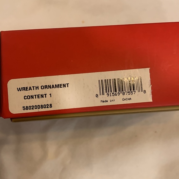 Wedgwood Christmas tree ornament in box wreath - Picture 2 of 9